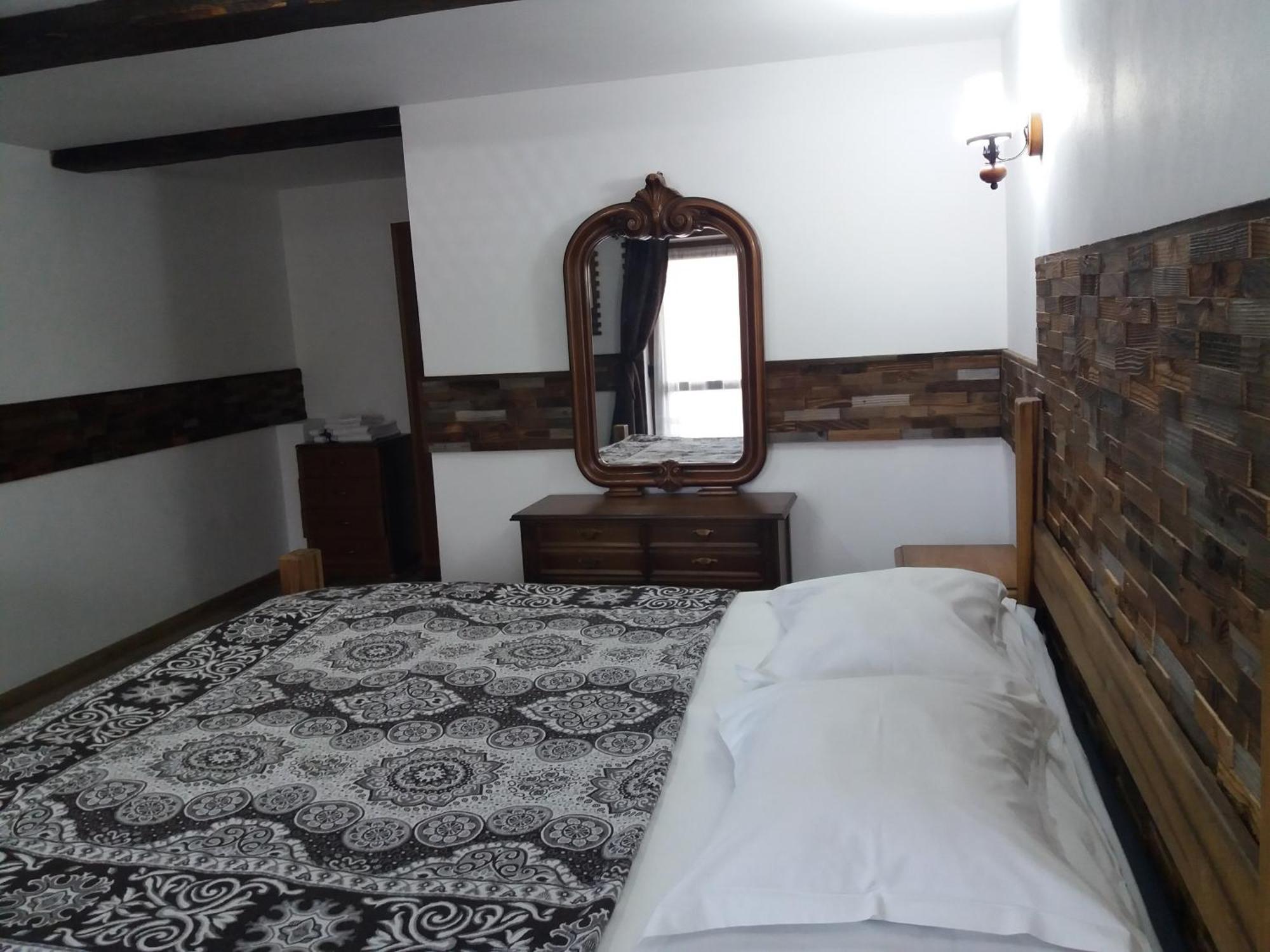 Hotel Pensiunea Alunis Sadova  Pokój zdjęcie